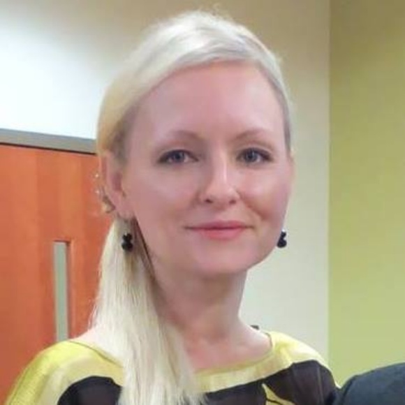 Meet your Posher, Amber - Picture 1 of 6